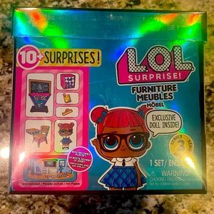 LOL Surprise Furniture Classroom with Teacher's Pet & 10+ Surprises